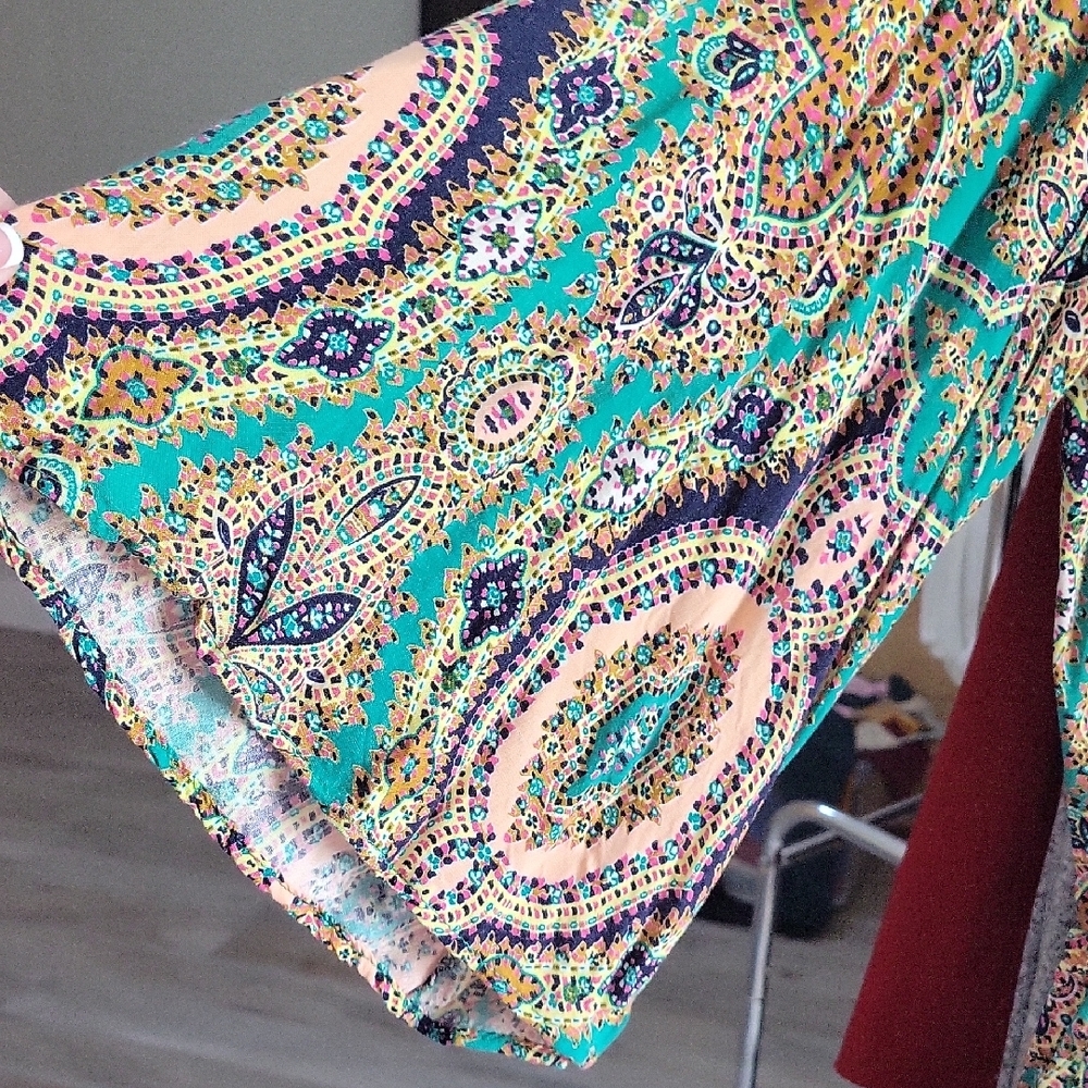 Dee Elle Multicolor Patterned Romper - Picture 4 of 5